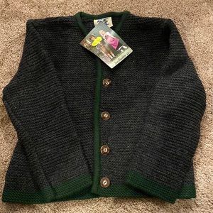 Wool sweater - with tags.